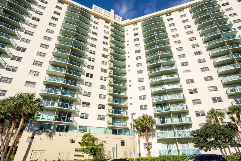Ocean Reserve Sunny Isles 11Th Str-02330 Apartment Miami Beach Exterior photo